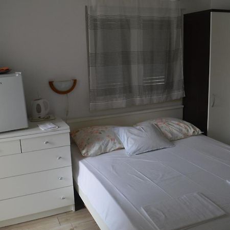 Soba Mira Makarska Exterior foto