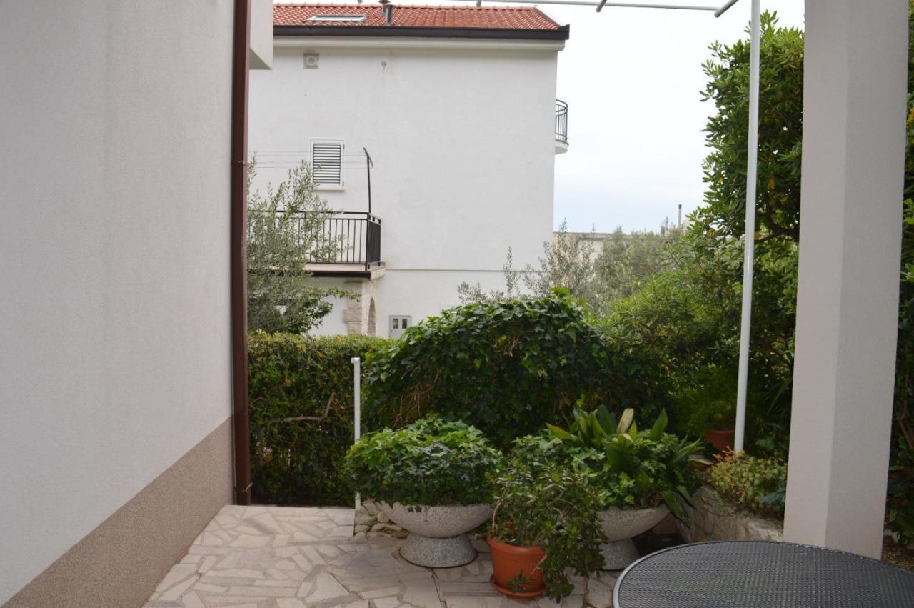 Soba Mira Makarska Exterior foto